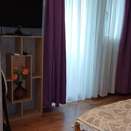 Δωμάτια σε οικογενειακή κατοικία Charm Junior