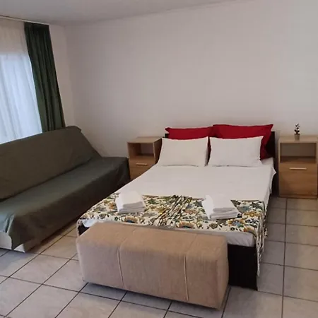 Gazde/Camere de închiriat Casa Sergiu Eforie Nord