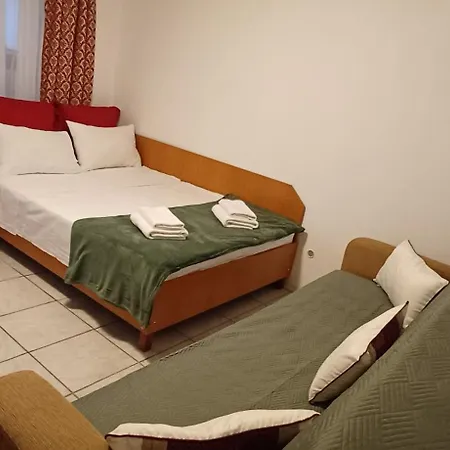 Casa Sergiu Gazde/Camere de închiriat